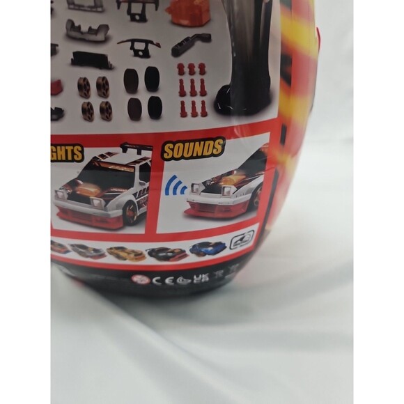 Metal Machines Speed Heroes Red by Zuru 20+ Surprises Build Your Car - Picture 10 of 12